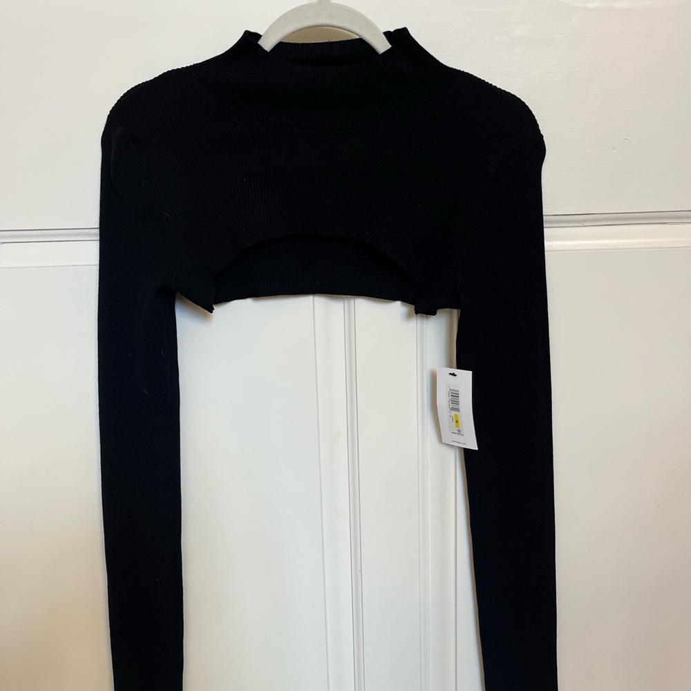 Black Long Sleeve Crop Top